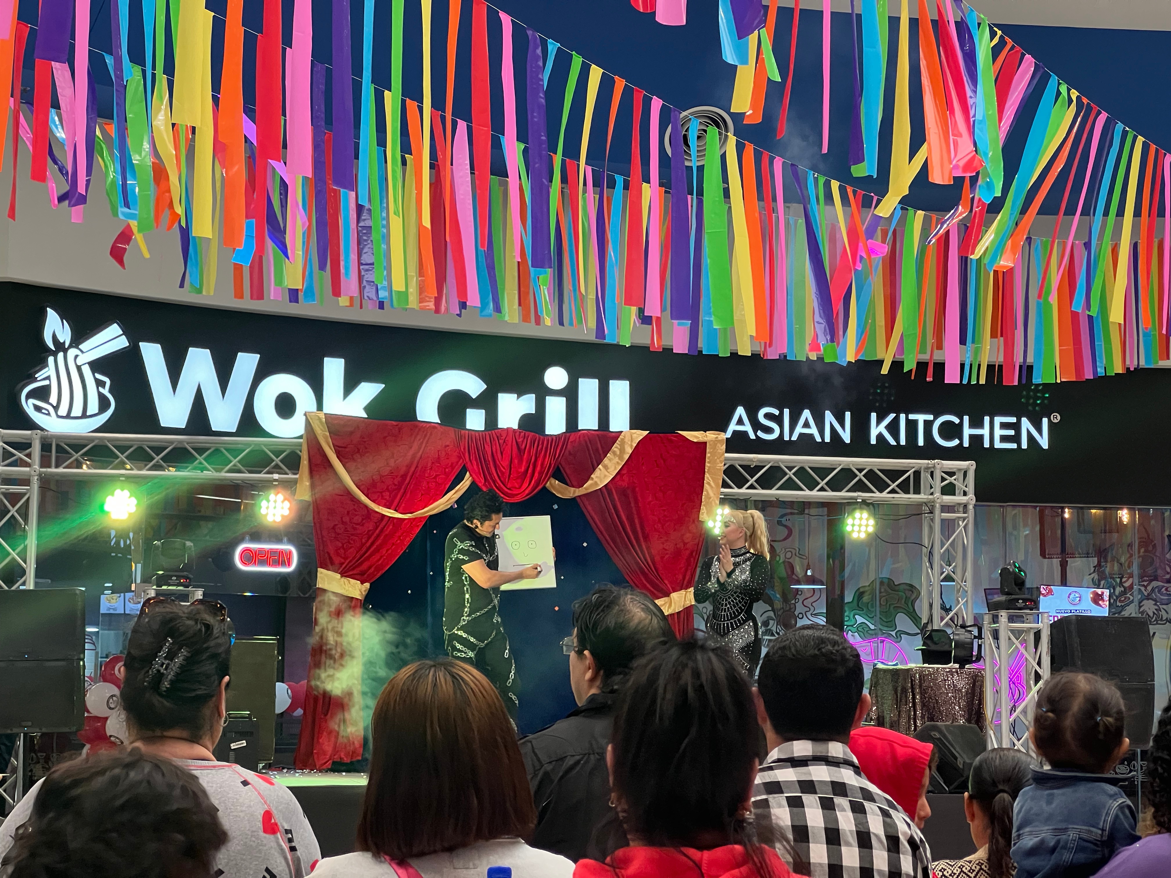 Desde Las Vegas hasta Ensenada: Samed llegó a la Sendero y deslumbró con su magia